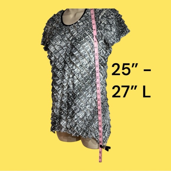 Notations Petite Layered Asymmetric Hem Snake Print Top Black + White PM - Picture 2 of 7